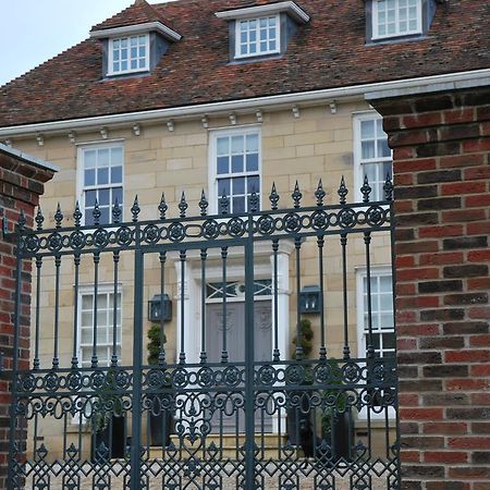 Montpellier House Bed and Breakfast Newport Pagnell Εξωτερικό φωτογραφία
