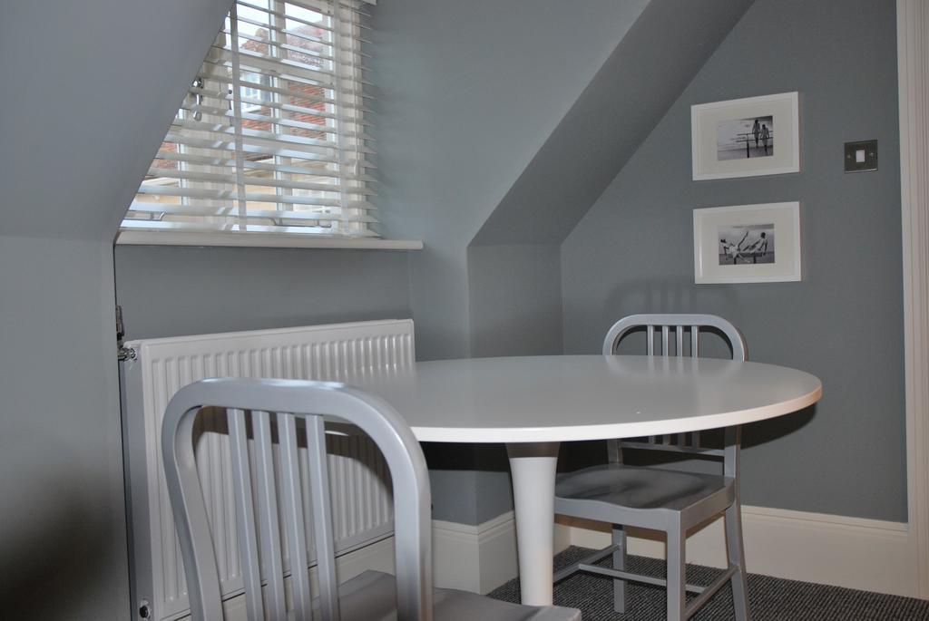 Montpellier House Bed and Breakfast Newport Pagnell Εξωτερικό φωτογραφία